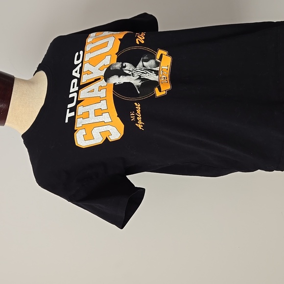 Black Tupac Graphic T-Shirt.  Size Women Xs - Picture 2 of 10